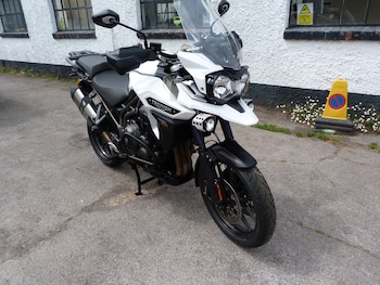 Used Triumph LAUNCH 2015 for sale - bike-78745416: Photo