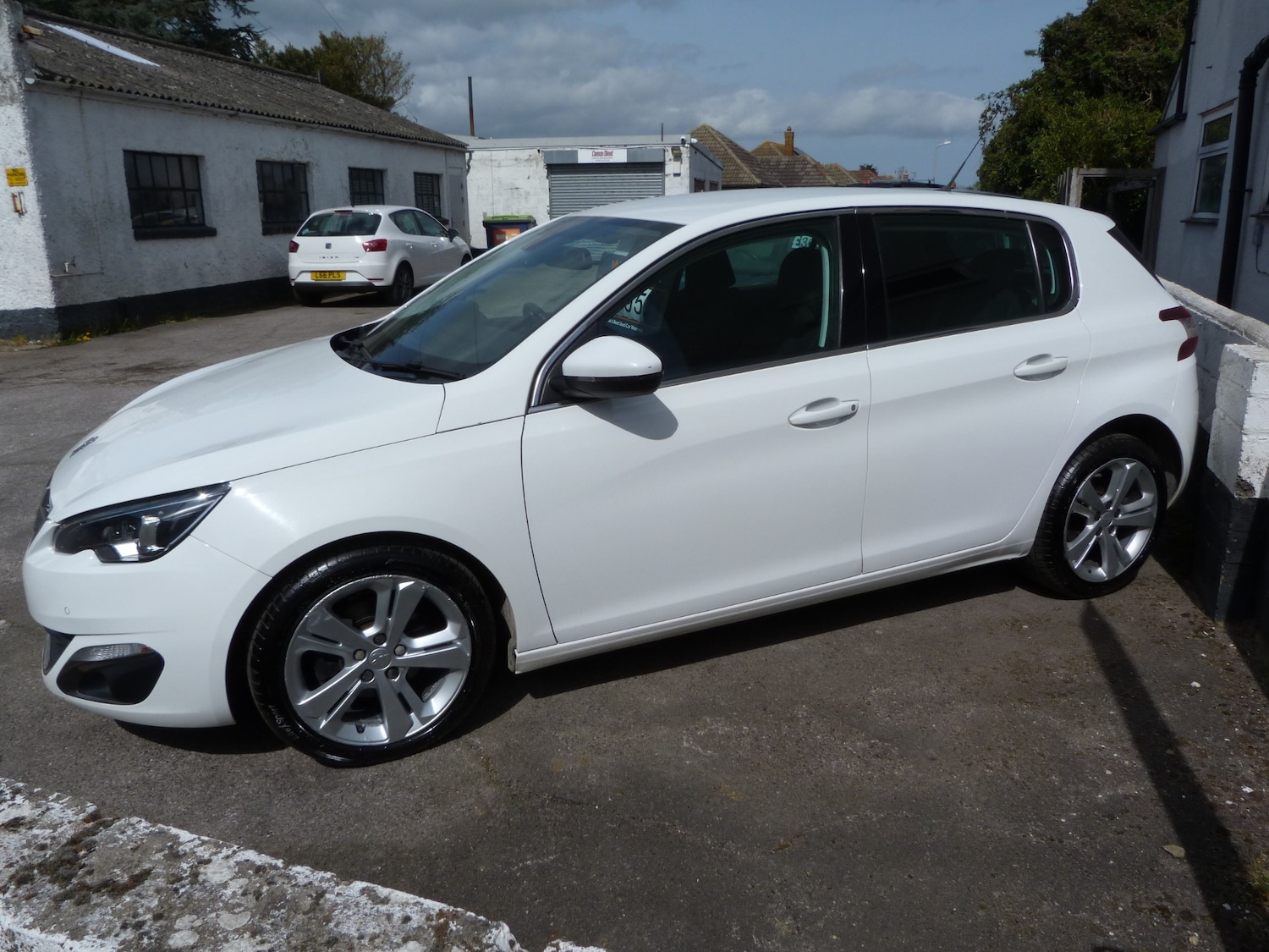 Used Peugeot 308 2015 for sale - 78198854: Photo 5