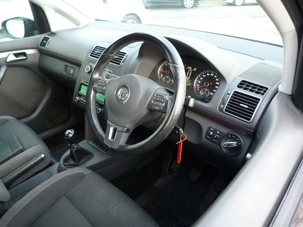 Used Volkswagen Touran 2015 for sale - 76320593: Photo 15