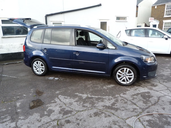 Used Volkswagen Touran 2015 for sale - 76320593: Photo 8