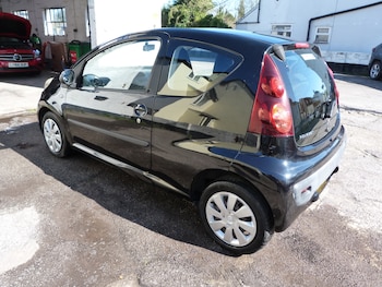 Used Peugeot 107 2014 for sale - 77931743: Photo