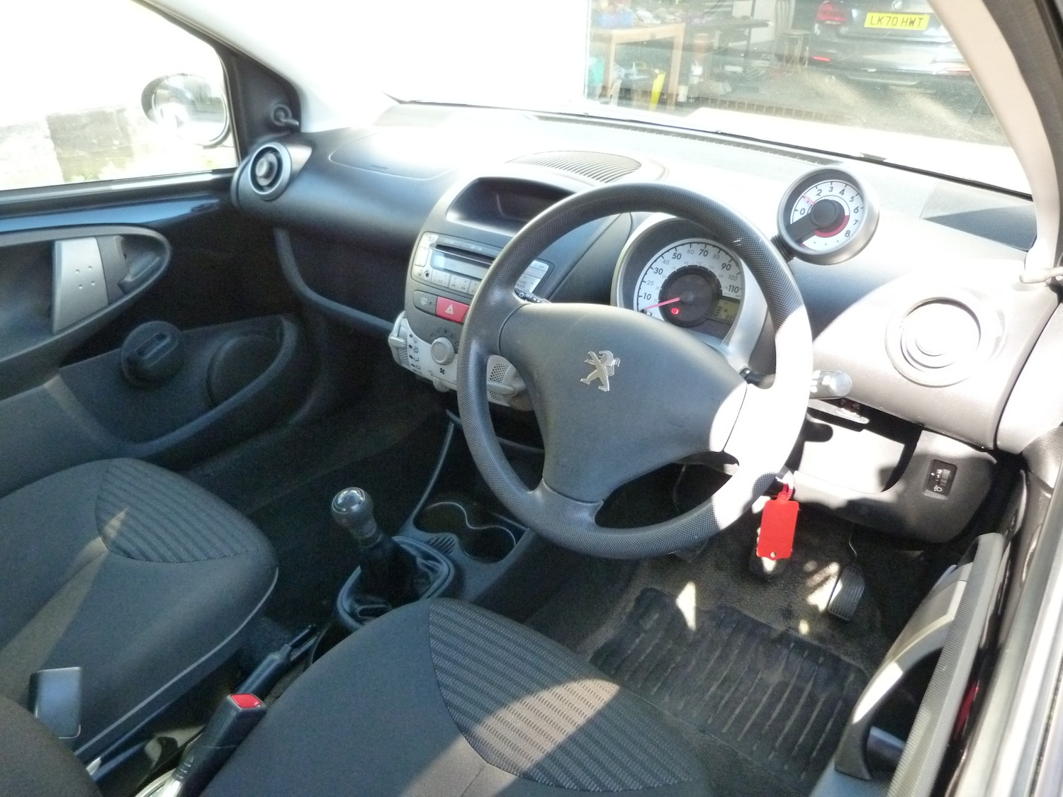 Used Peugeot 107 2014 for sale - 77931743: Photo 8