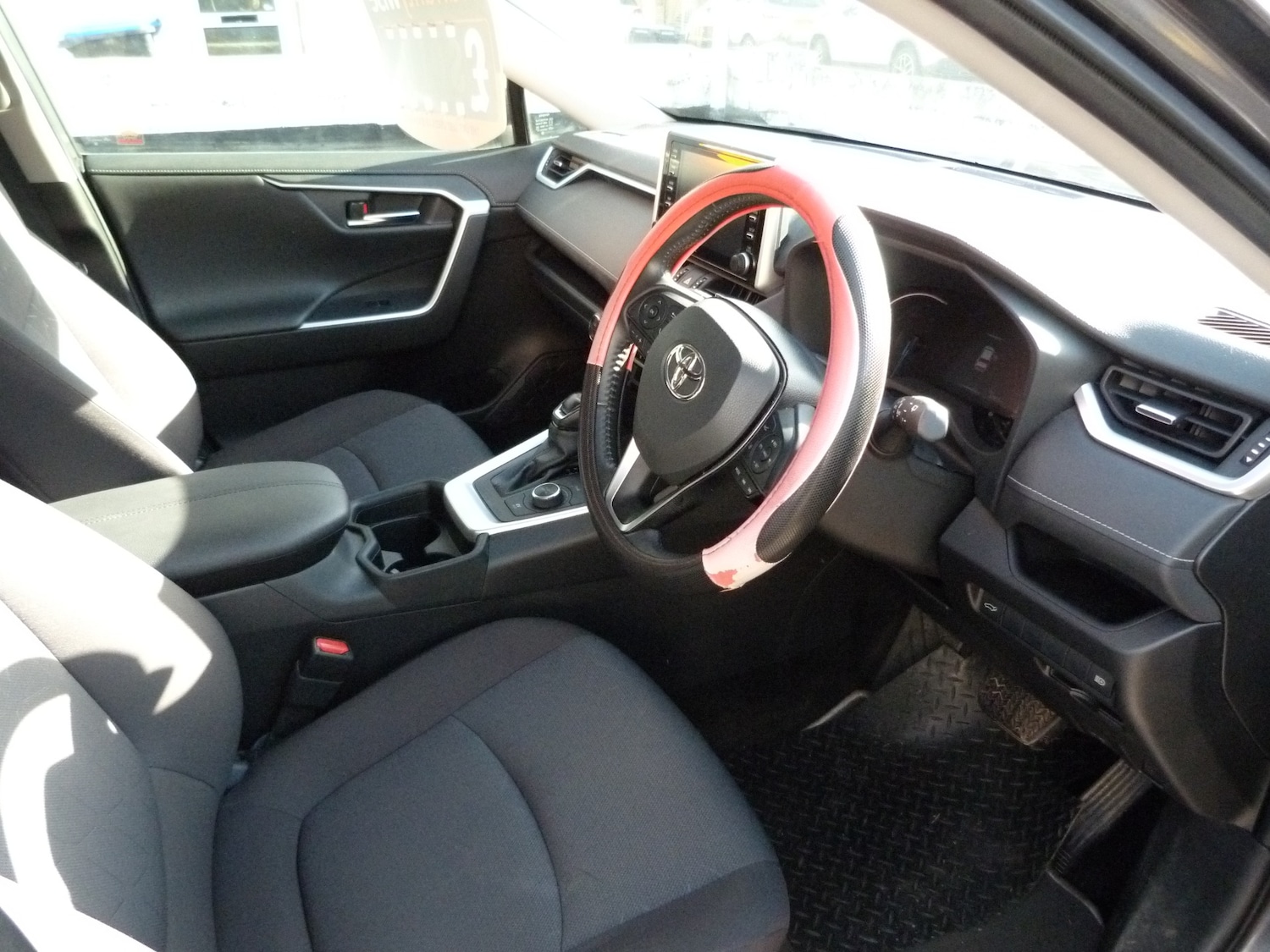 Used Toyota RAV4 2020 for sale - 77567755: Photo 13