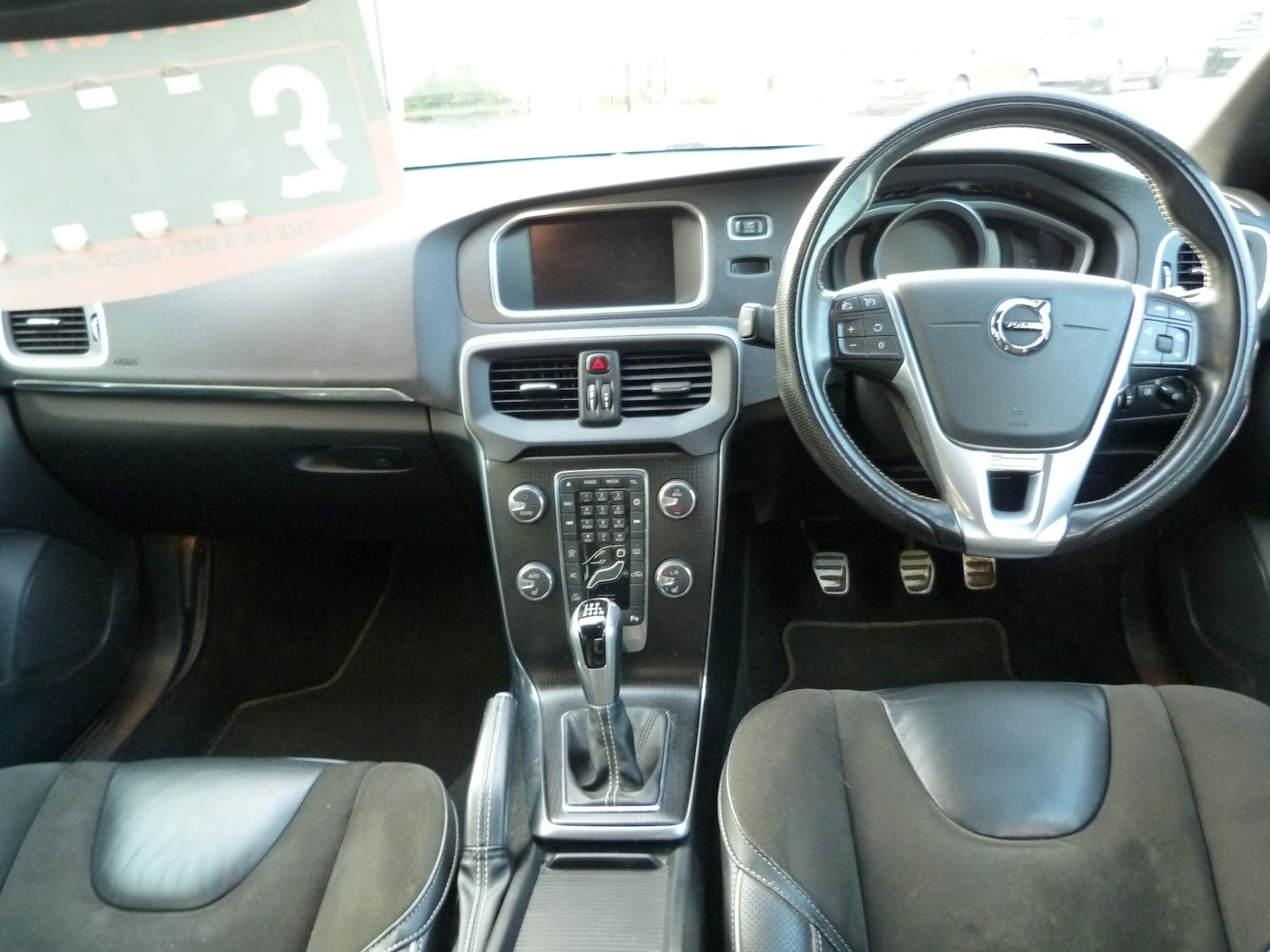 Used Volvo V40 2018 for sale - 77261312: Photo 11