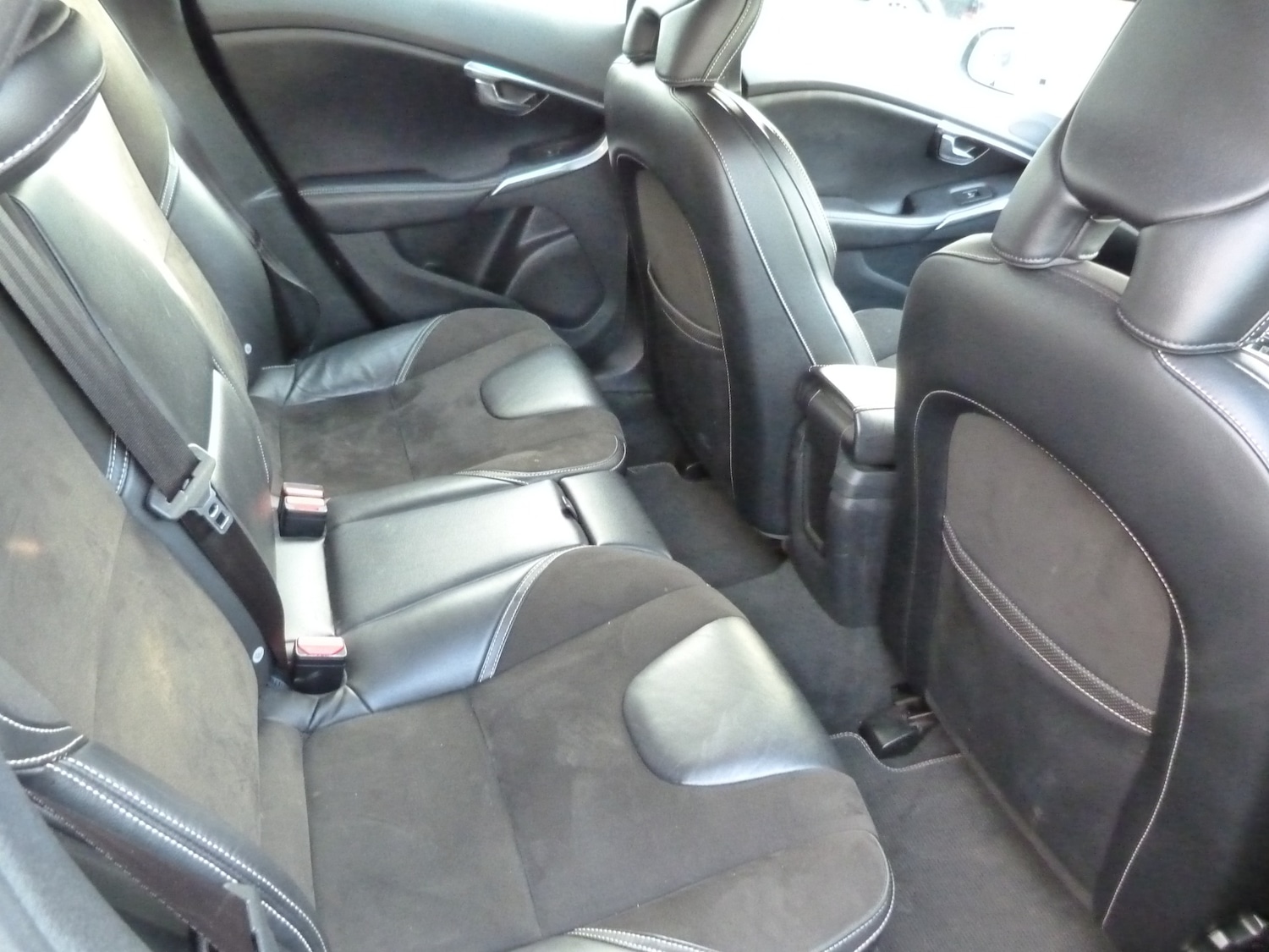 Used Volvo V40 2018 for sale - 77261312: Photo 8