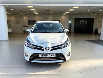 Used Toyota Verso 2016 for sale - 78956116: Photo