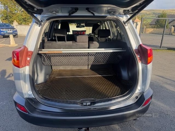 Used Toyota RAV4 2014 for sale - 76308290: Photo 10