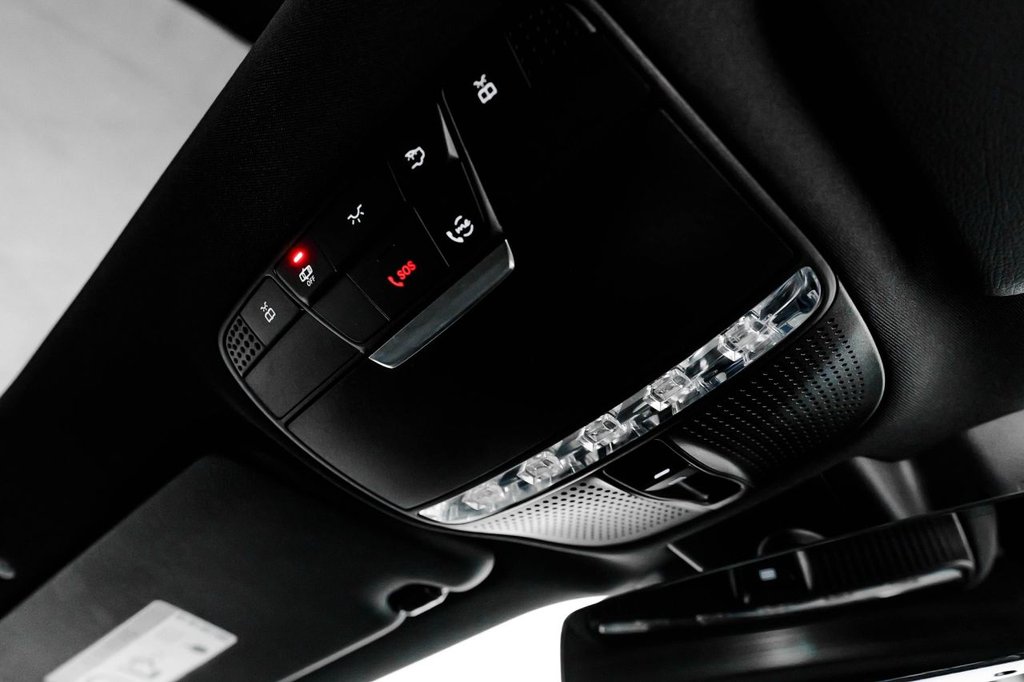 Used Mercedes-Benz E Class 2021 for sale - 76416889: Photo 32