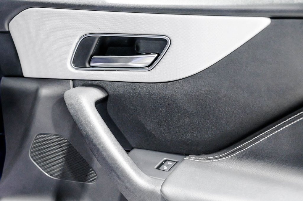 Used Jaguar F-Pace 2019 for sale - 76527257: Photo 17