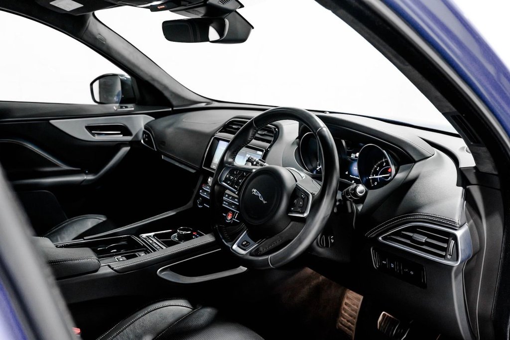 Used Jaguar F-Pace 2019 for sale - 76527257: Photo 18