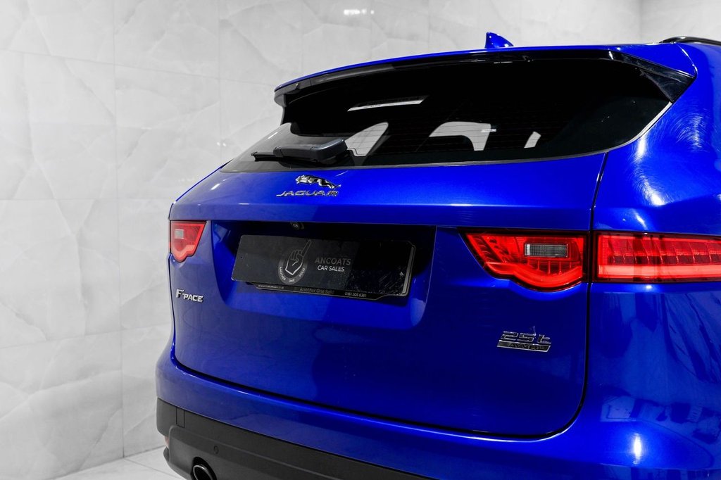 Used Jaguar F-Pace 2019 for sale - 76527257: Photo 5