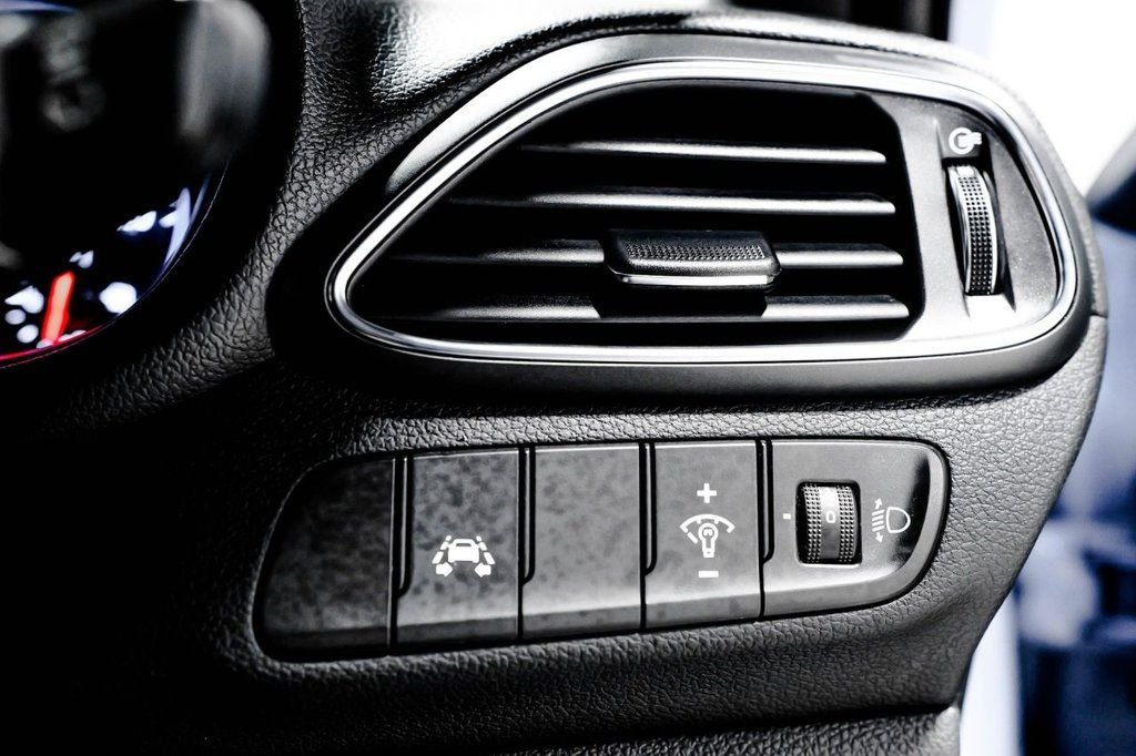 Used Hyundai i30 2020 for sale - 76901015: Photo 26