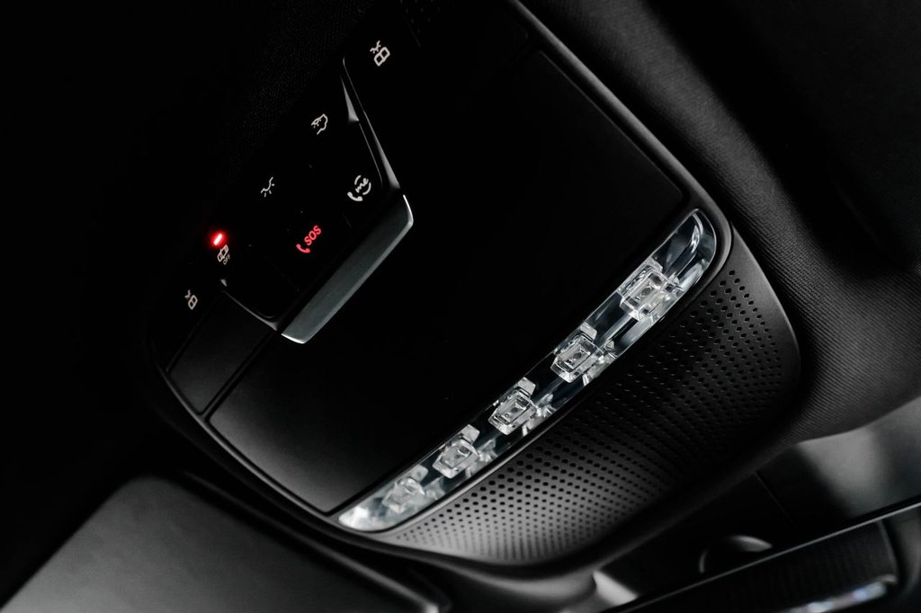 Used Mercedes-Benz C Class 2021 for sale - 76768497: Photo 40