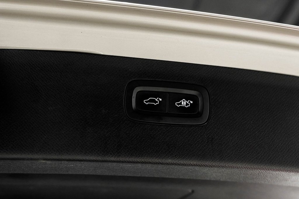 Used Volvo XC90 2016 for sale - 77422015: Photo 23