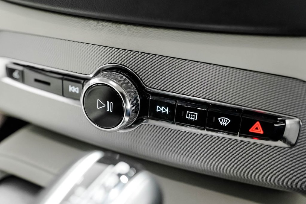 Used Volvo XC90 2016 for sale - 77422015: Photo 41