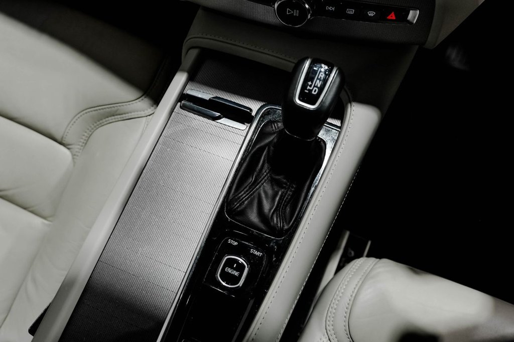 Used Volvo XC90 2016 for sale - 77422015: Photo 42