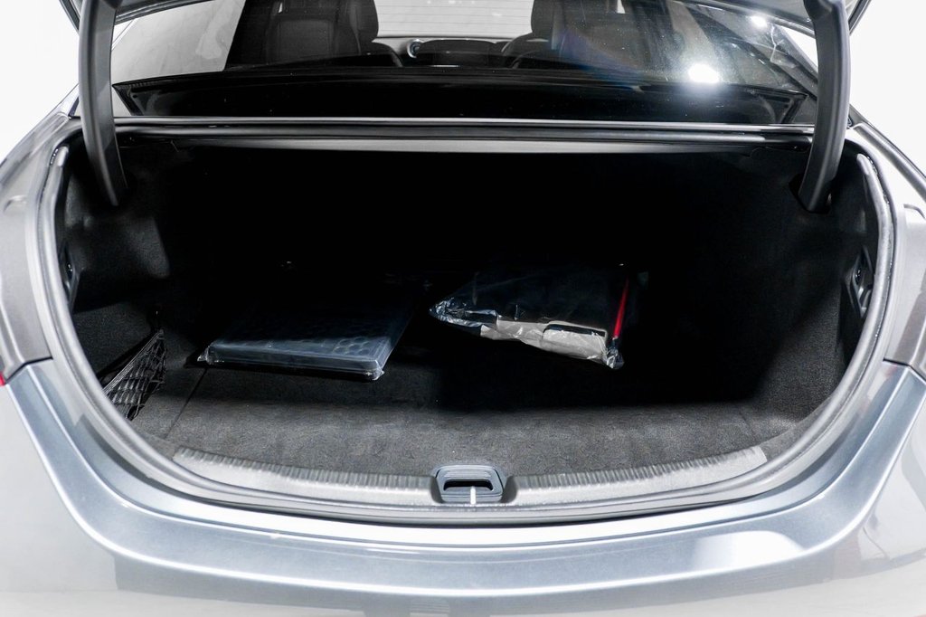 Used Mercedes-Benz C Class 2023 for sale - 77399821: Photo 21