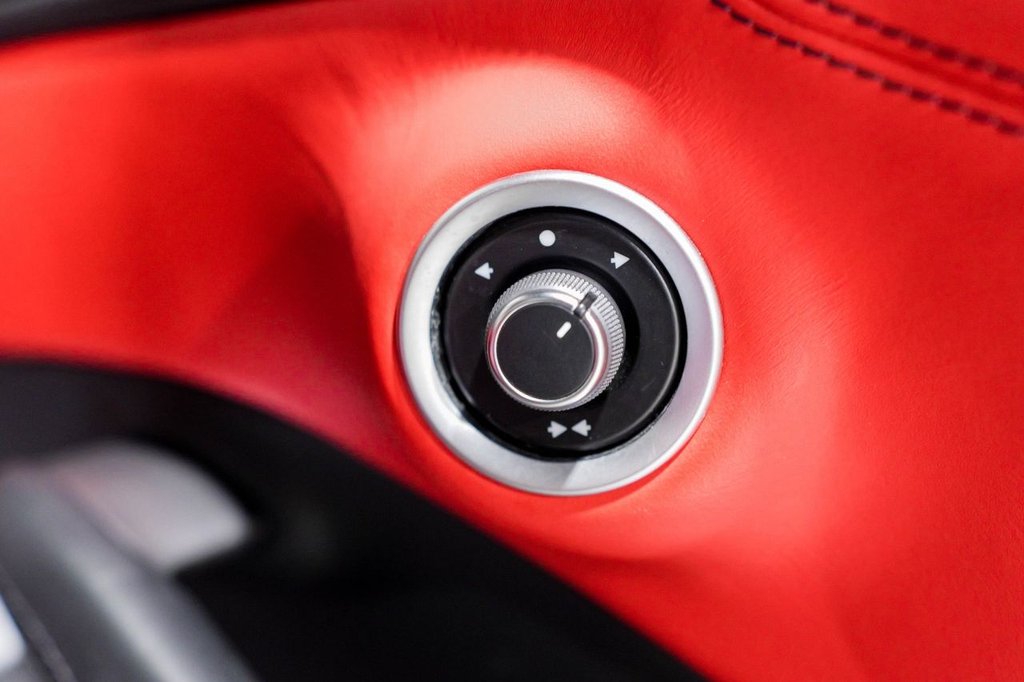 Used Ferrari Portofino 2019 for sale - 76416922: Photo 24