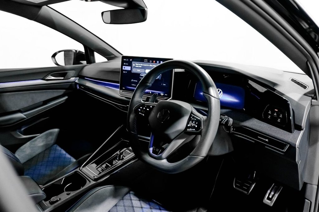 Used Volkswagen Golf 2024 for sale - 76416884: Photo 30