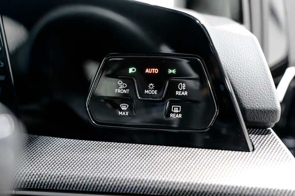 Used Volkswagen Golf 2024 for sale - 76416884: Photo 31