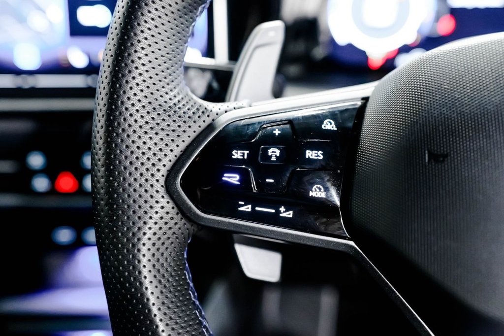 Used Volkswagen Golf 2024 for sale - 76416884: Photo 35