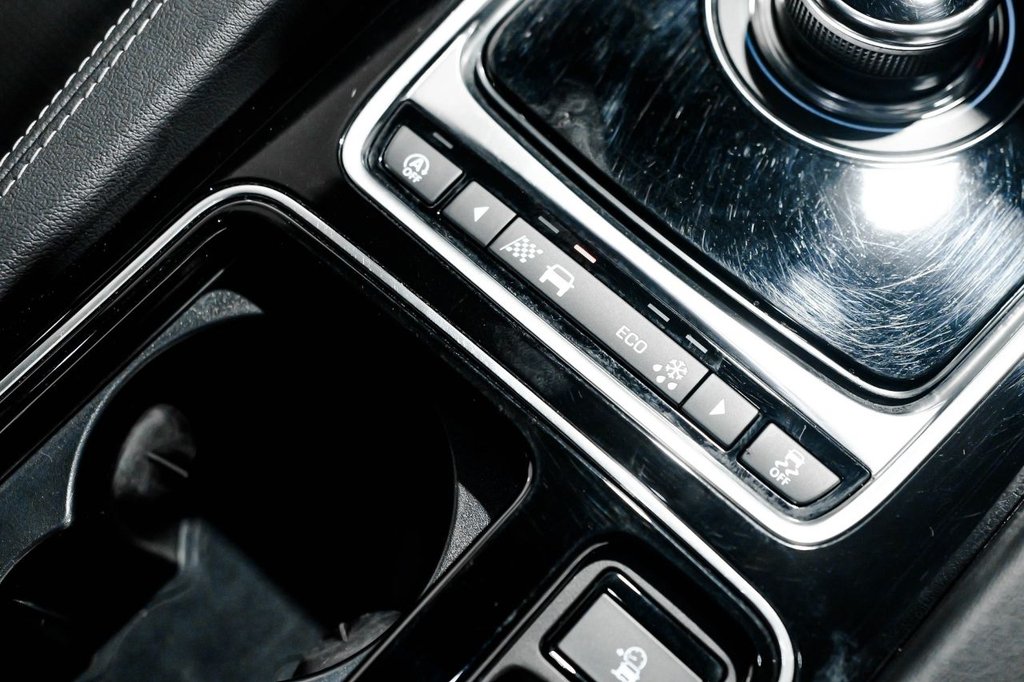 Used Jaguar F-Pace 2019 for sale - 76416982: Photo 30