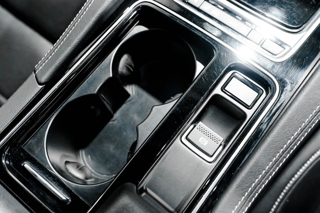 Used Jaguar F-Pace 2019 for sale - 76416982: Photo 31