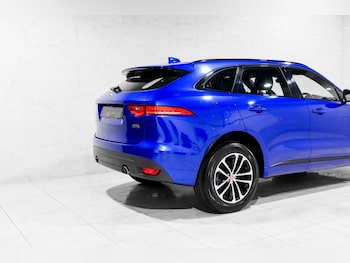 Used Jaguar F-Pace 2019 for sale - 76416982: Photo