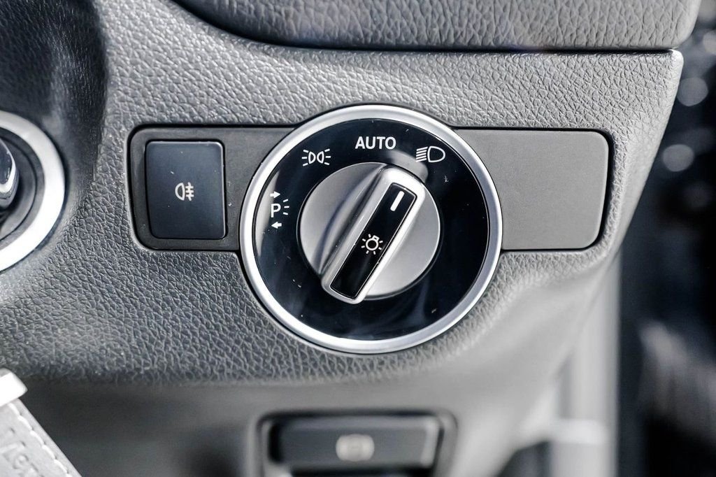 Used Mercedes-Benz GLA 2019 for sale - 76950554: Photo 42