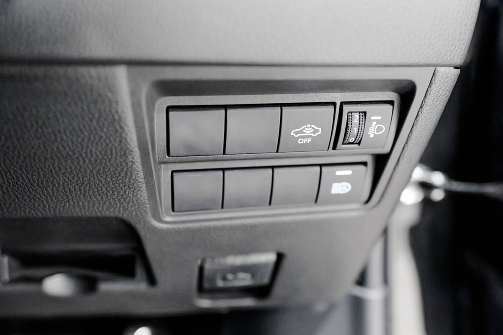 Used Toyota Yaris 2020 for sale - 76417156: Photo 45