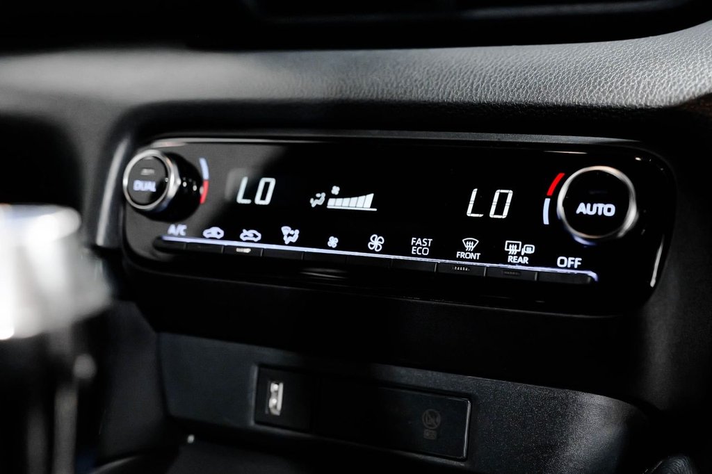 Used Toyota Yaris 2020 for sale - 76417156: Photo 49