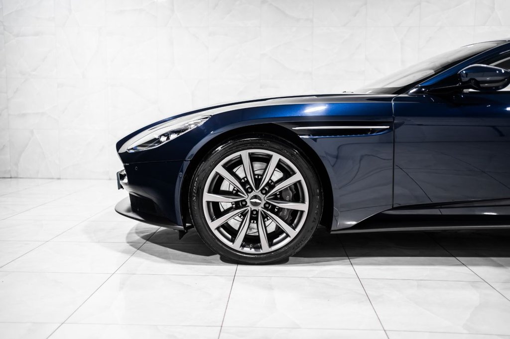 Used Aston Martin DB11 2017 for sale - 77884952: Photo 16