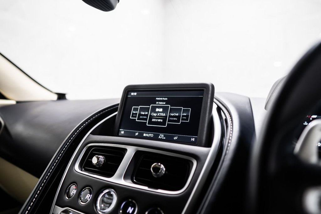 Used Aston Martin DB11 2017 for sale - 77884952: Photo 39