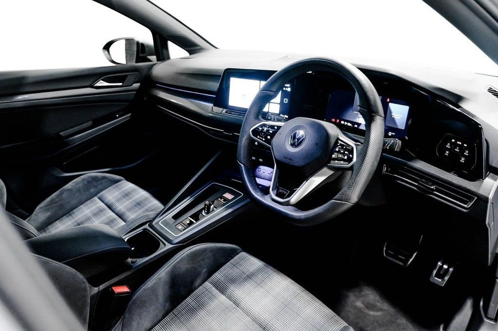 Used Volkswagen Golf 2022 for sale - 76417120: Photo 25