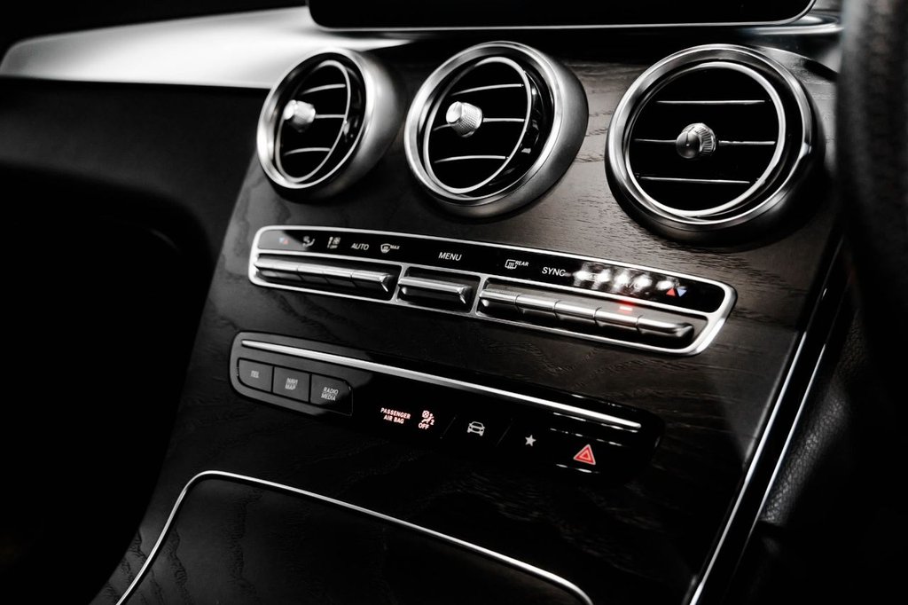 Used Mercedes-Benz GLC 2020 for sale - 76417015: Photo 28