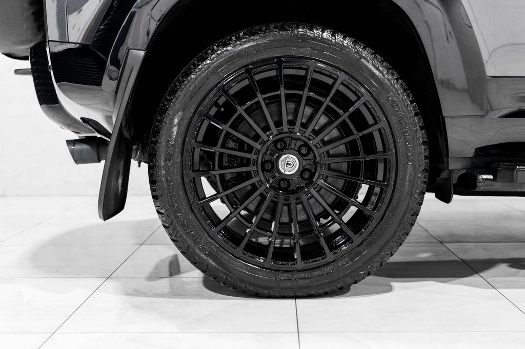 Used Land Rover Defender 2023 for sale - 76417095: Photo 15