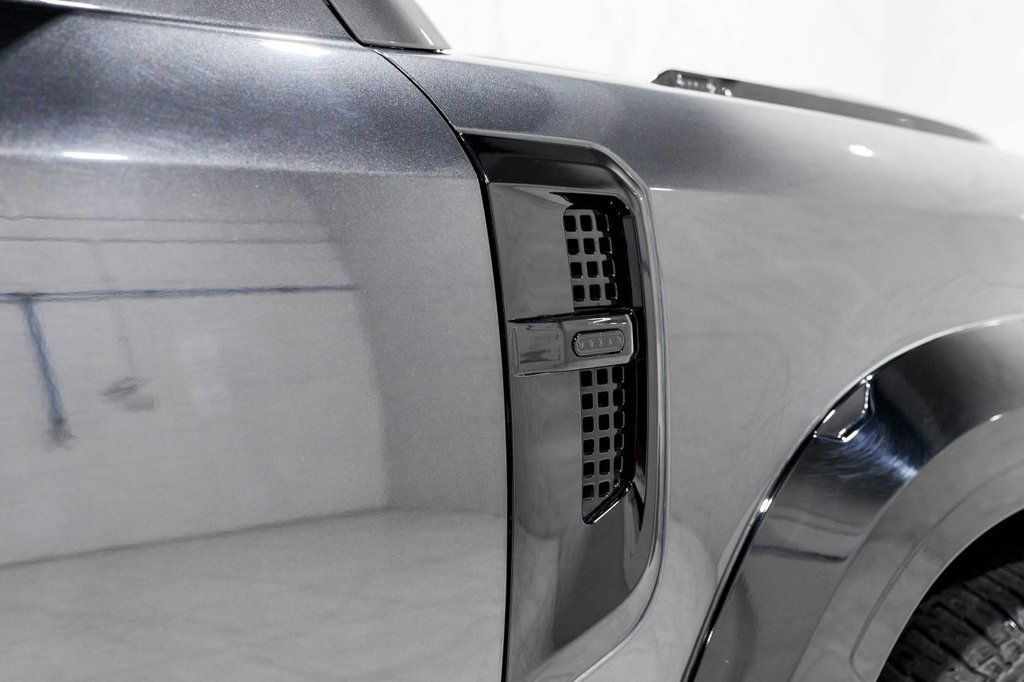 Used Land Rover Defender 2023 for sale - 76417095: Photo 22