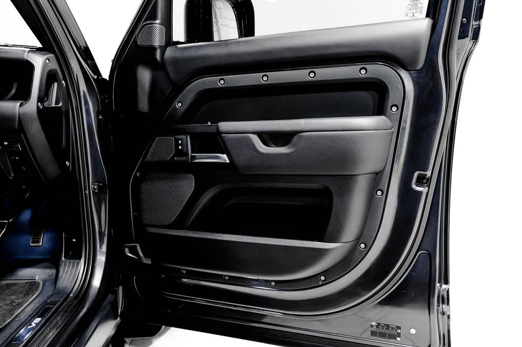 Used Land Rover Defender 2023 for sale - 76417095: Photo 24