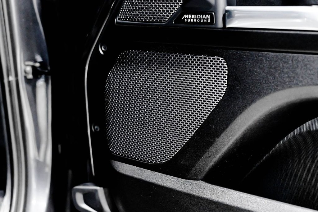 Used Land Rover Defender 2023 for sale - 76417095: Photo 26