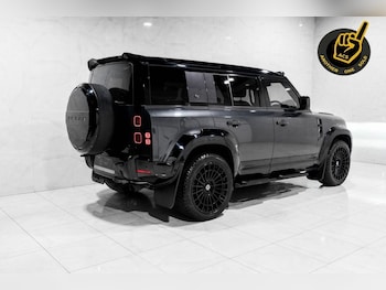 Used Land Rover Defender 2023 for sale - 76417095: Photo