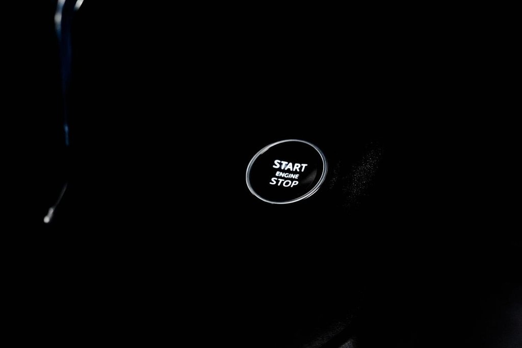 Used Land Rover Defender 2023 for sale - 76417095: Photo 38