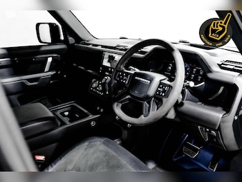 Used Land Rover Defender 2023 for sale - 76417095: Photo