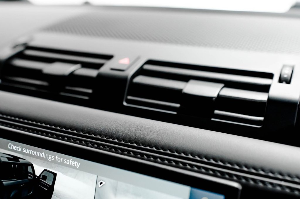 Used Land Rover Defender 2023 for sale - 76417095: Photo 48