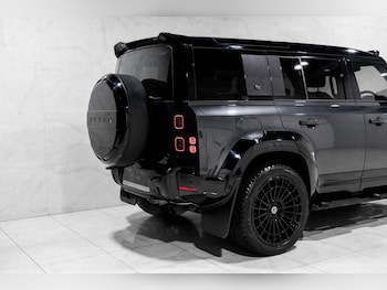 Used Land Rover Defender 2023 for sale - 76417095: Photo