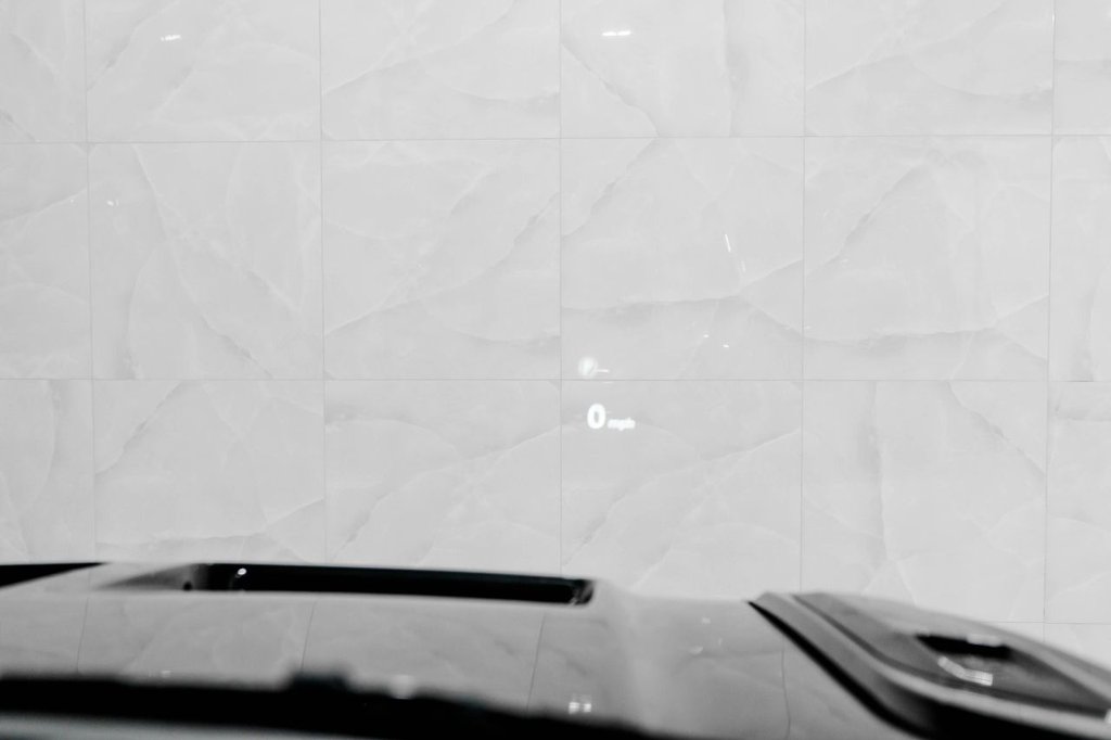 Used Land Rover Defender 2023 for sale - 76417095: Photo 50