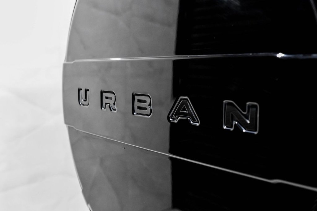 Used Land Rover Defender 2023 for sale - 76417095: Photo 6