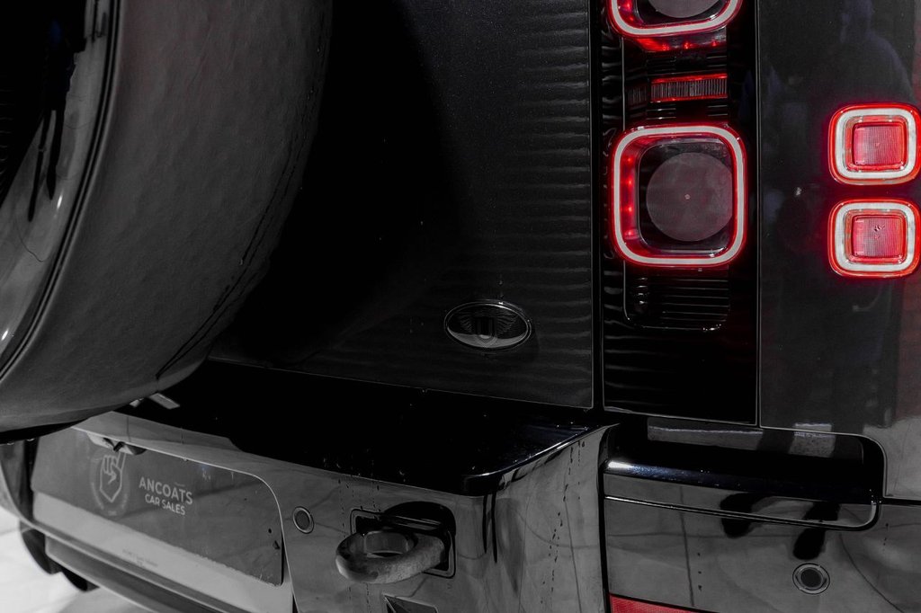 Used Land Rover Defender 2023 for sale - 76417095: Photo 9