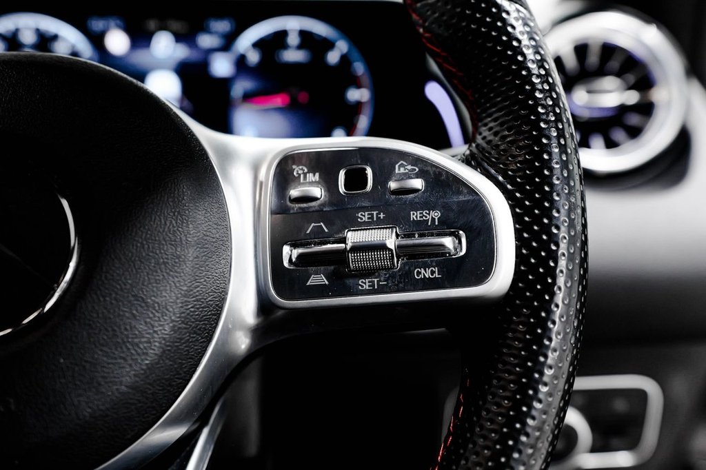 Used Mercedes-Benz GLB 2021 for sale - 76417020: Photo 25