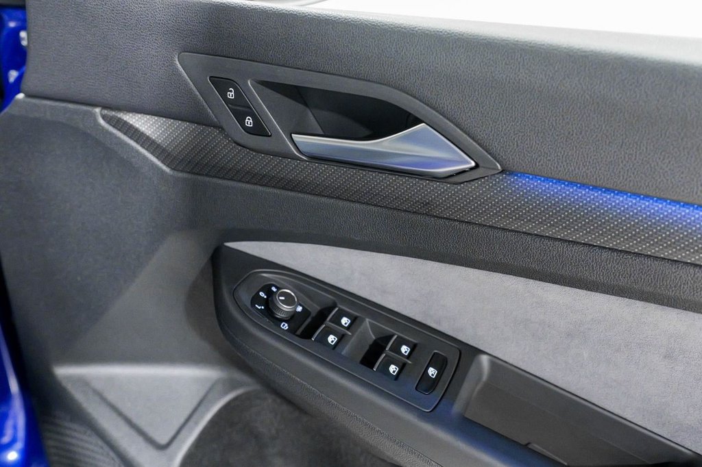 Used Volkswagen Golf 2024 for sale - 77052222: Photo 32