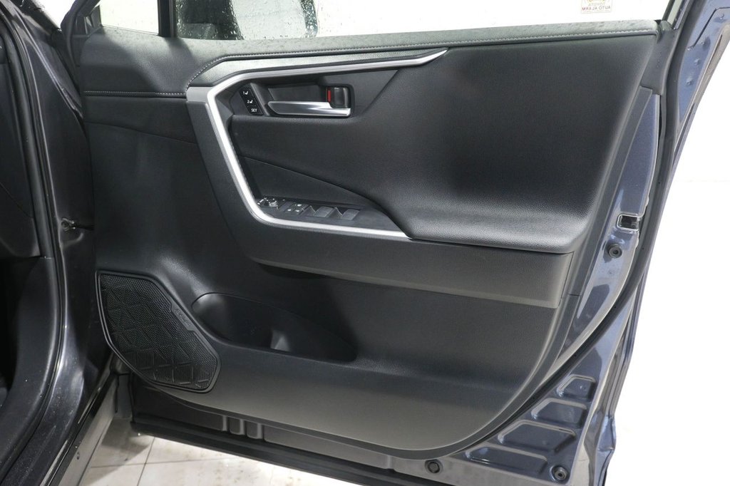 Used Toyota RAV4 2020 for sale - 76416962: Photo 26